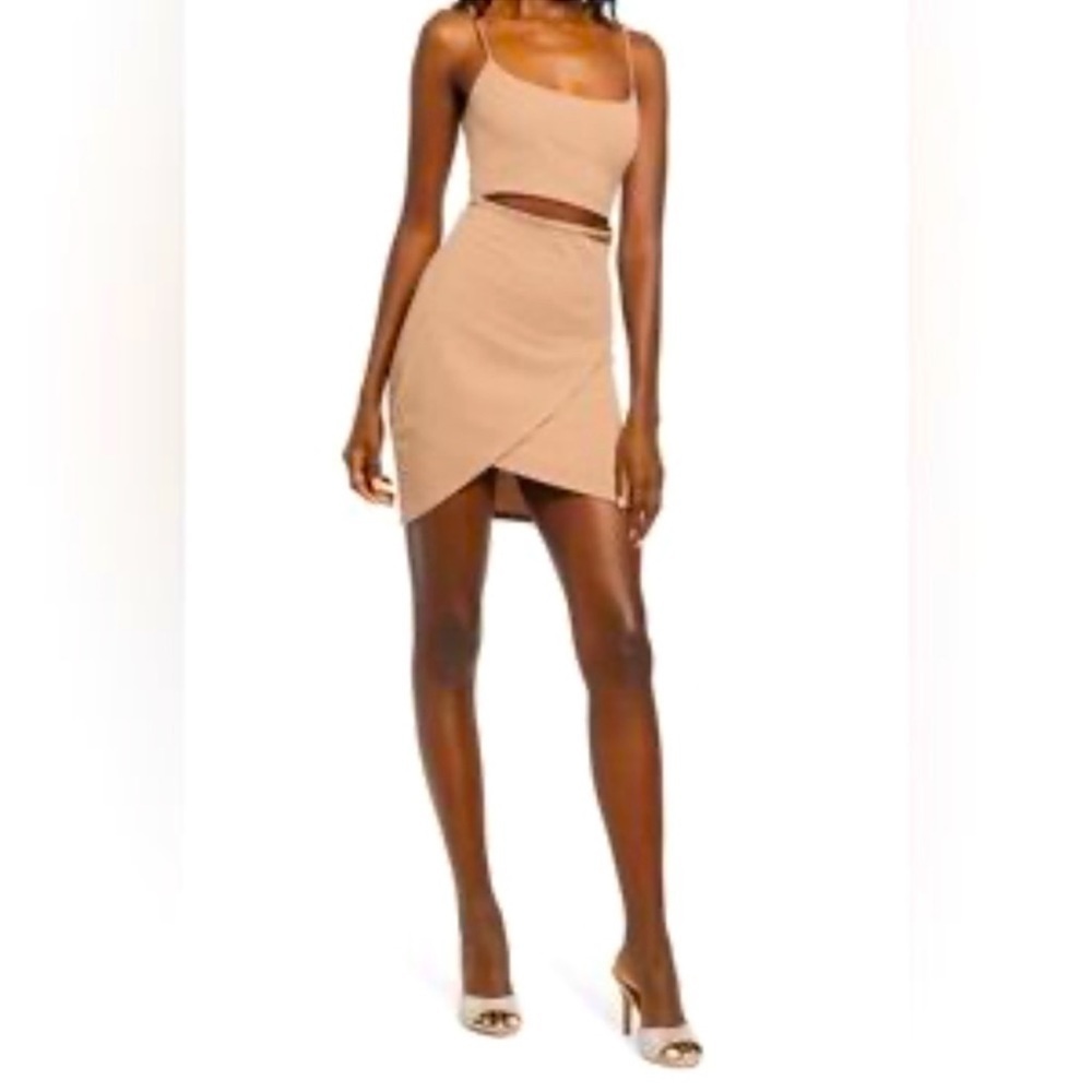 LULUS front cut out mini Dress Size Small